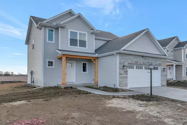 413 Sutton ST, Savoy, IL 61874