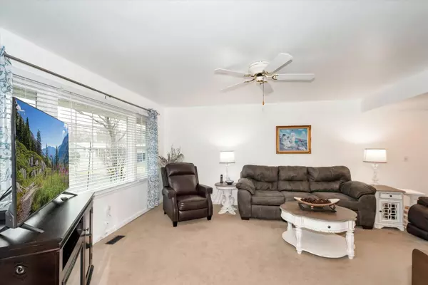 Montgomery, IL 60538,46 Briarcliff RD