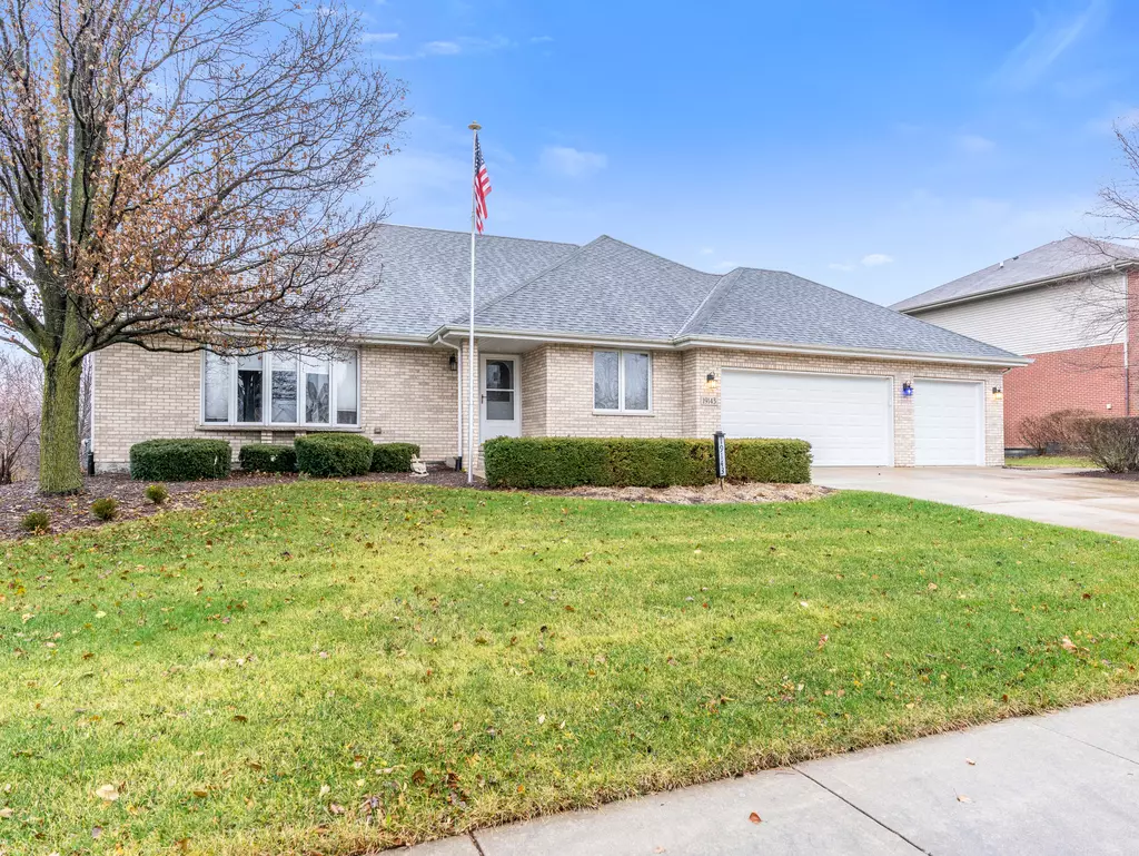 Mokena, IL 60448,19143 Juniper LN