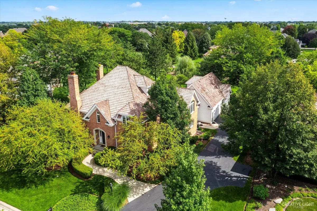 Lake In The Hills, IL 60156,410 Ridge LN