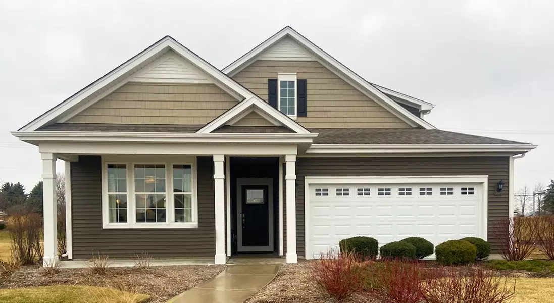 1195 Heritage CT, Pingree Grove, IL 60140