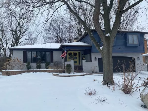 5630 DEERPATH LN, Downers Grove, IL 60516