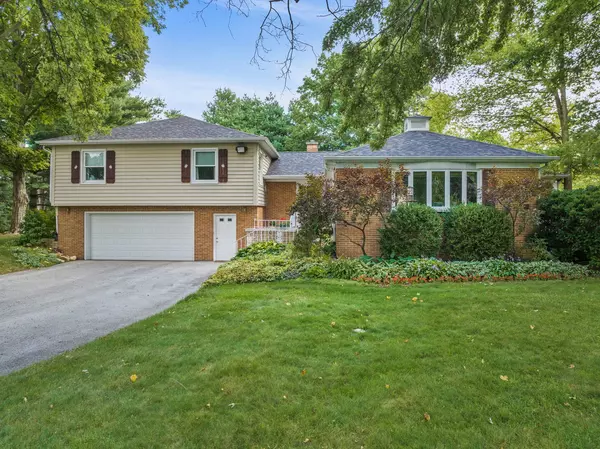 Oswego, IL 60543,150 N Madison ST