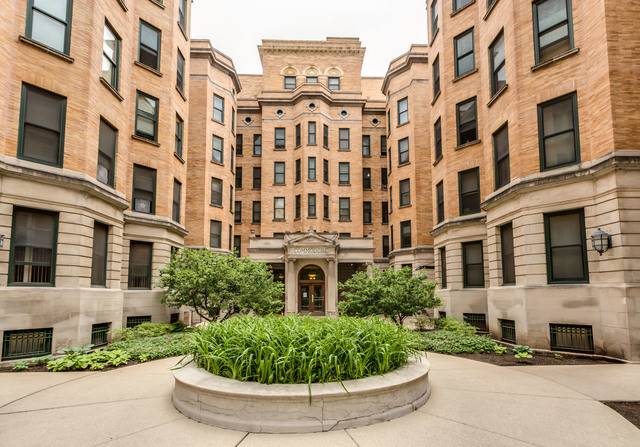 550 W Surf ST #C511, Chicago, IL 60657