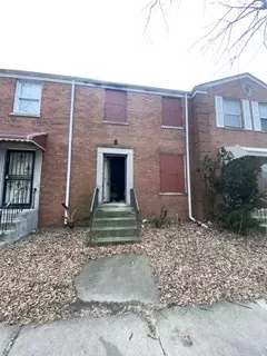 Chicago, IL 60649,3111 E Cheltenham PL