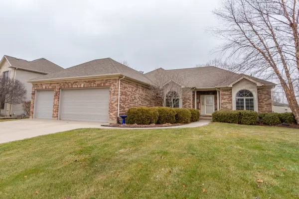 1007 Peregrine WAY, Hampshire, IL 60140