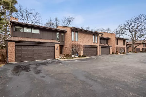 Glenview, IL 60025,1808 Wildberry DR #F