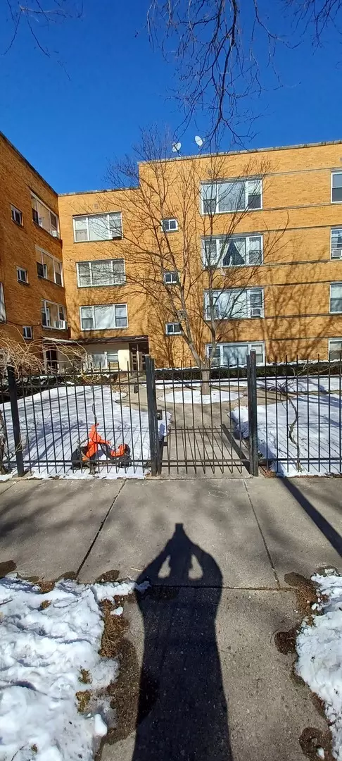 2834 W Granville AVE #GA, Chicago, IL 60659