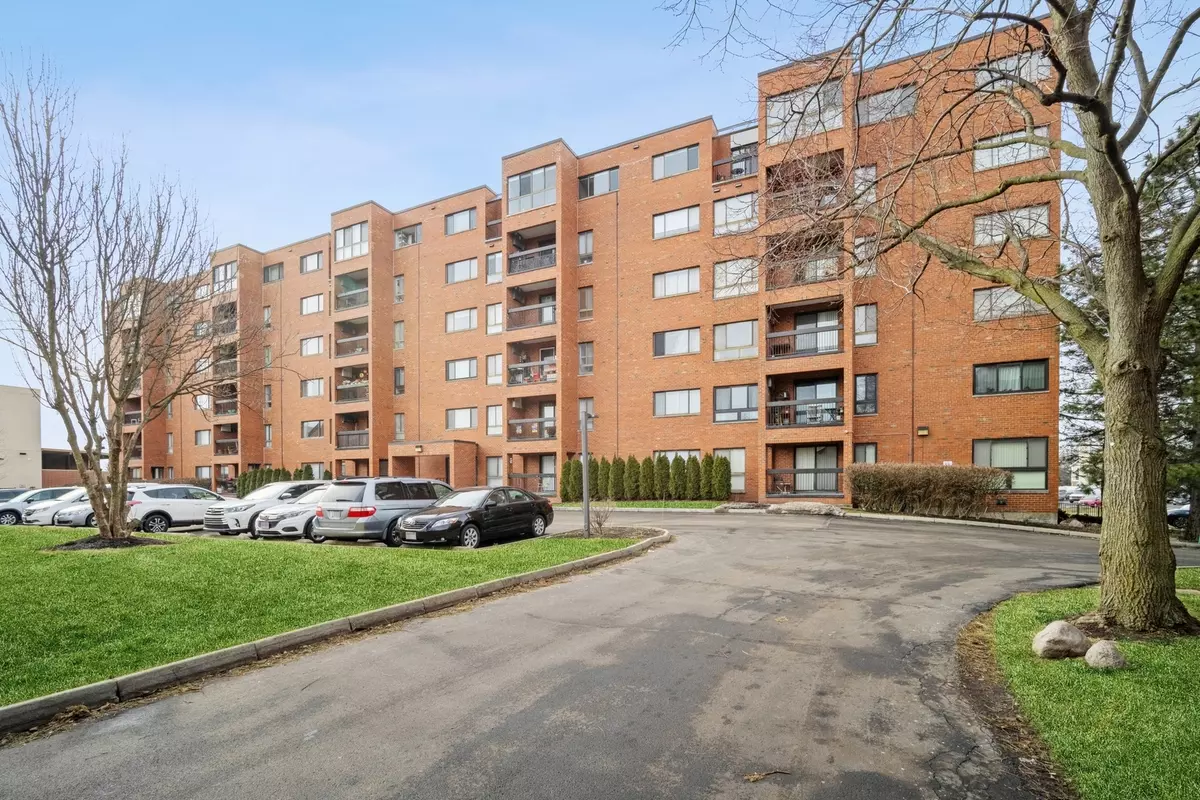 Glenview, IL 60025,3700 Capri CT #109