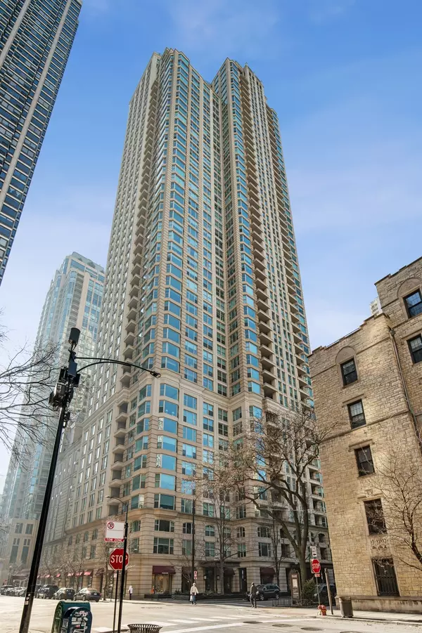 25 E Superior ST #902, Chicago, IL 60611