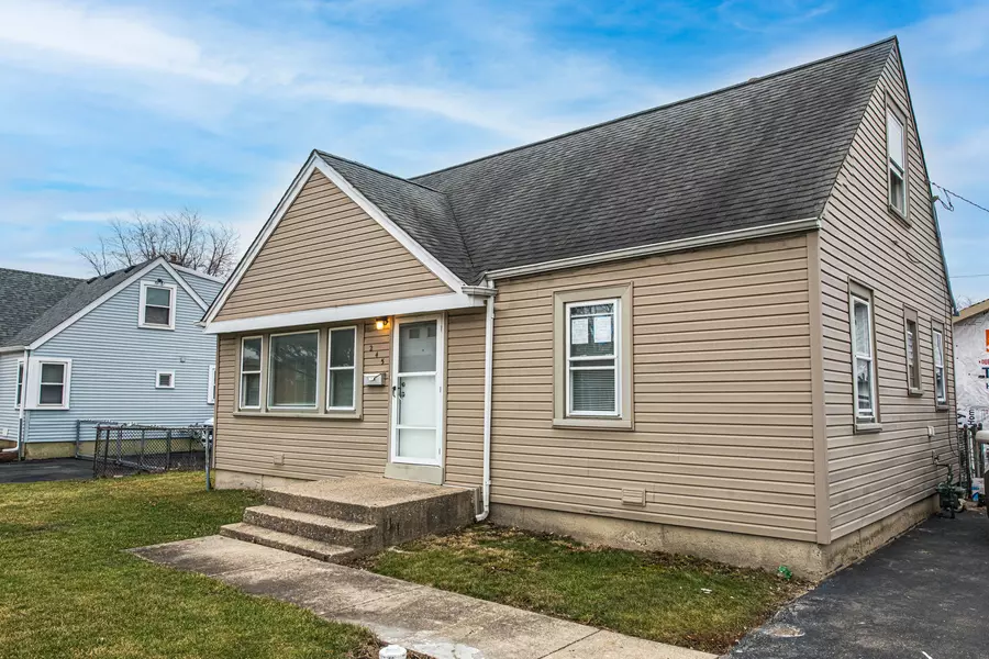 245 Macarthur DR, Northlake, IL 60164