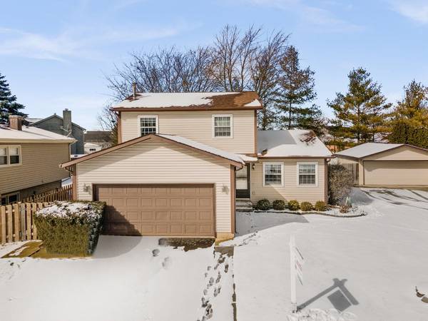 531 Canyon TRL, Carol Stream, IL 60188