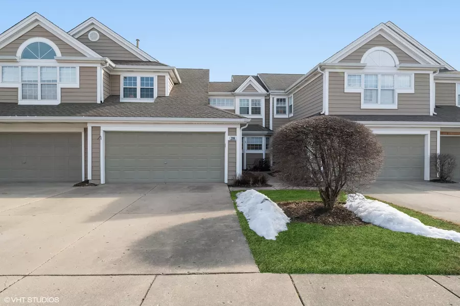 286 Woodstone CIR, Buffalo Grove, IL 60089