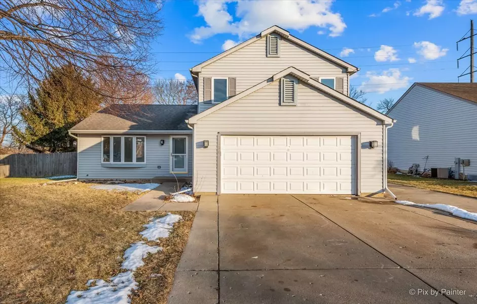 124 S Glenbrook TRL, Mchenry, IL 60050