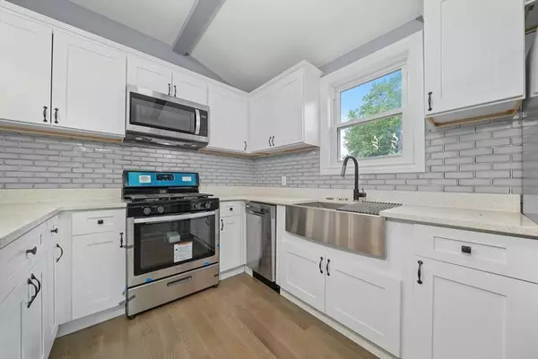 Lansing, IL 60438,17950 Ridgewood AVE