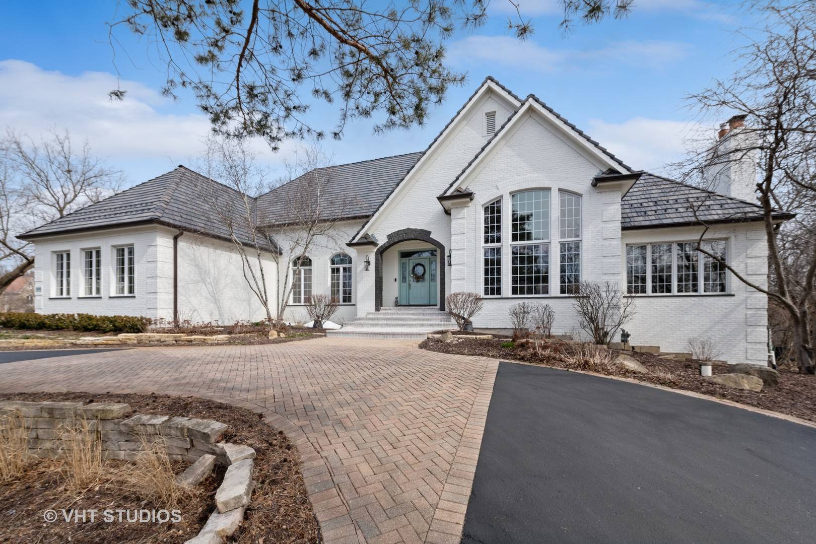 26492 Southgate TRL, Port Barrington, IL 60010