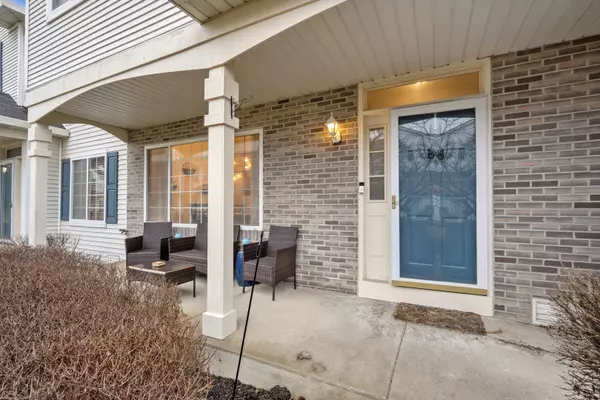 Aurora, IL 60502,808 County Line RD