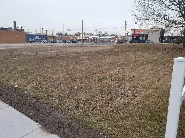 18 W South ST, Plano, IL 60545