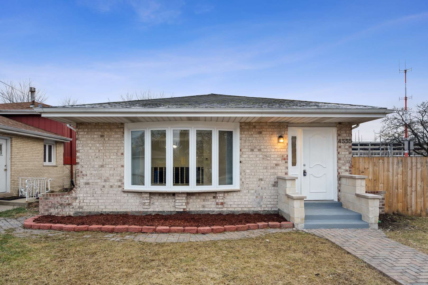 4555 W 58th ST, Chicago, IL 60629