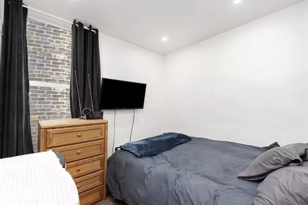 Chicago, IL 60608,3437 S Claremont AVE