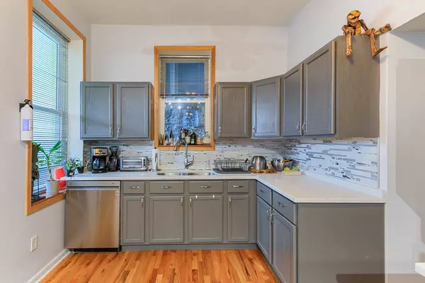 Chicago, IL 60612,2029 W Huron ST