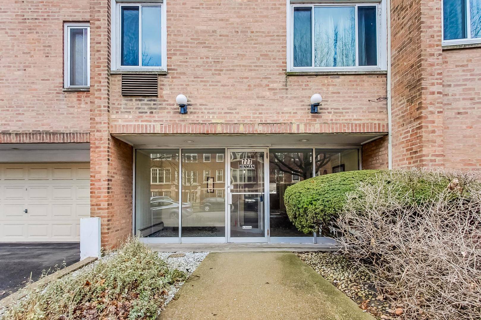 777 Hinman AVE #33, Evanston, IL 60202