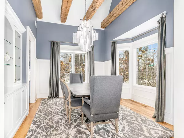 Naperville, IL 60540,960 E Porter AVE