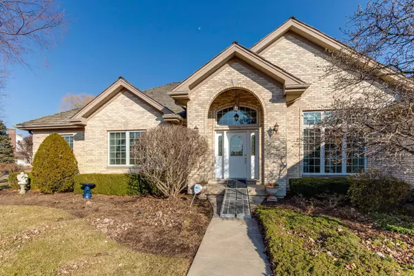 Antioch, IL 60002,1489 Eagle Ridge DR