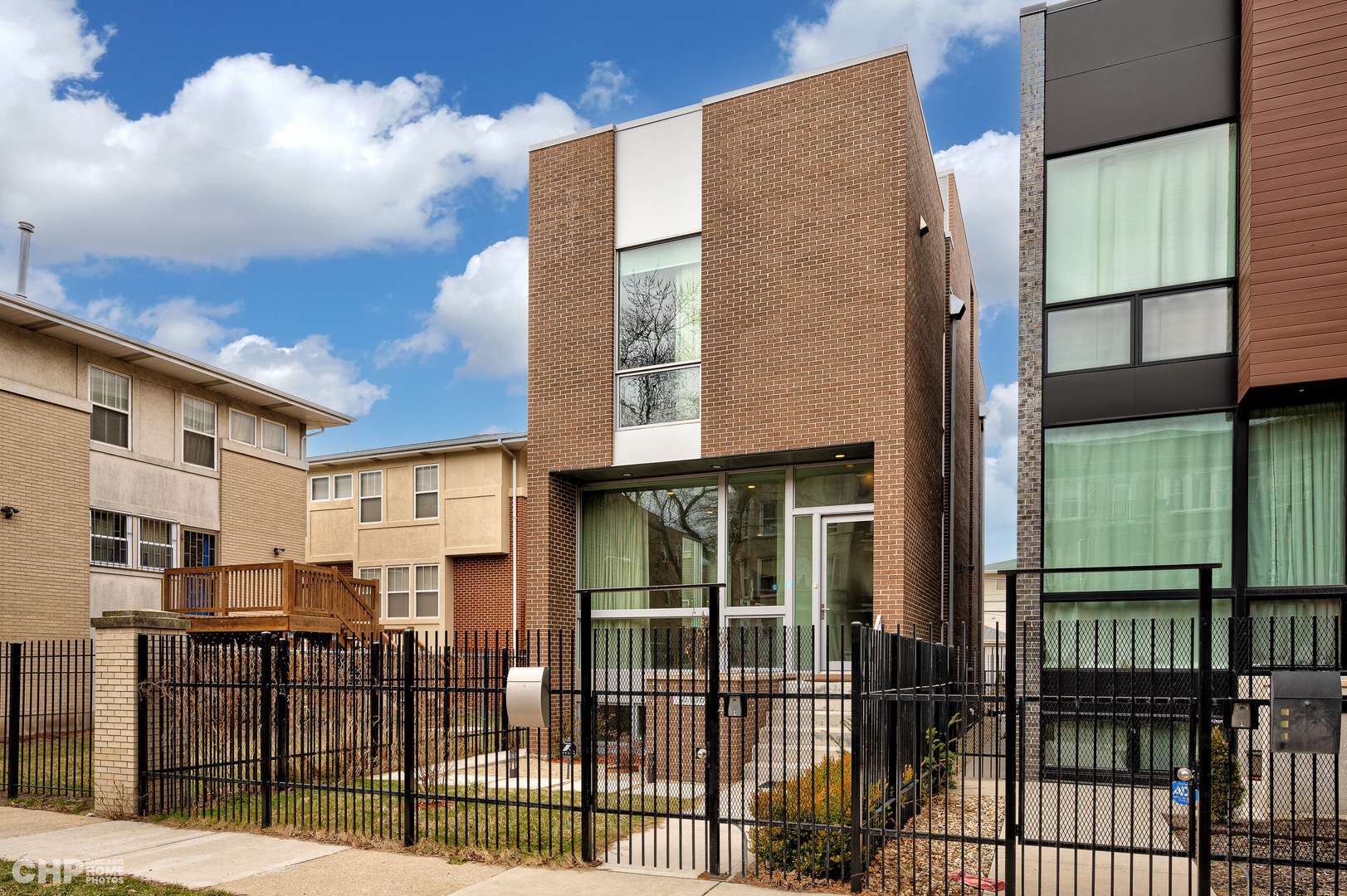 Chicago, IL 60637,6136 S Greenwood AVE