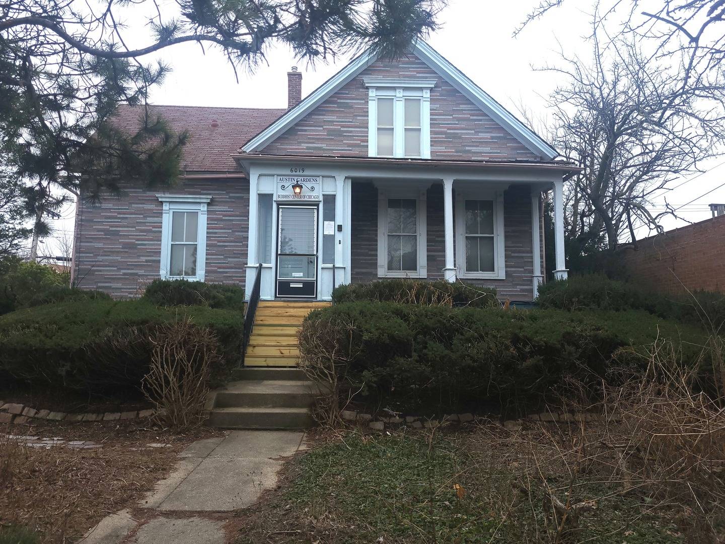 6019 W Addison ST, Chicago, IL 60634