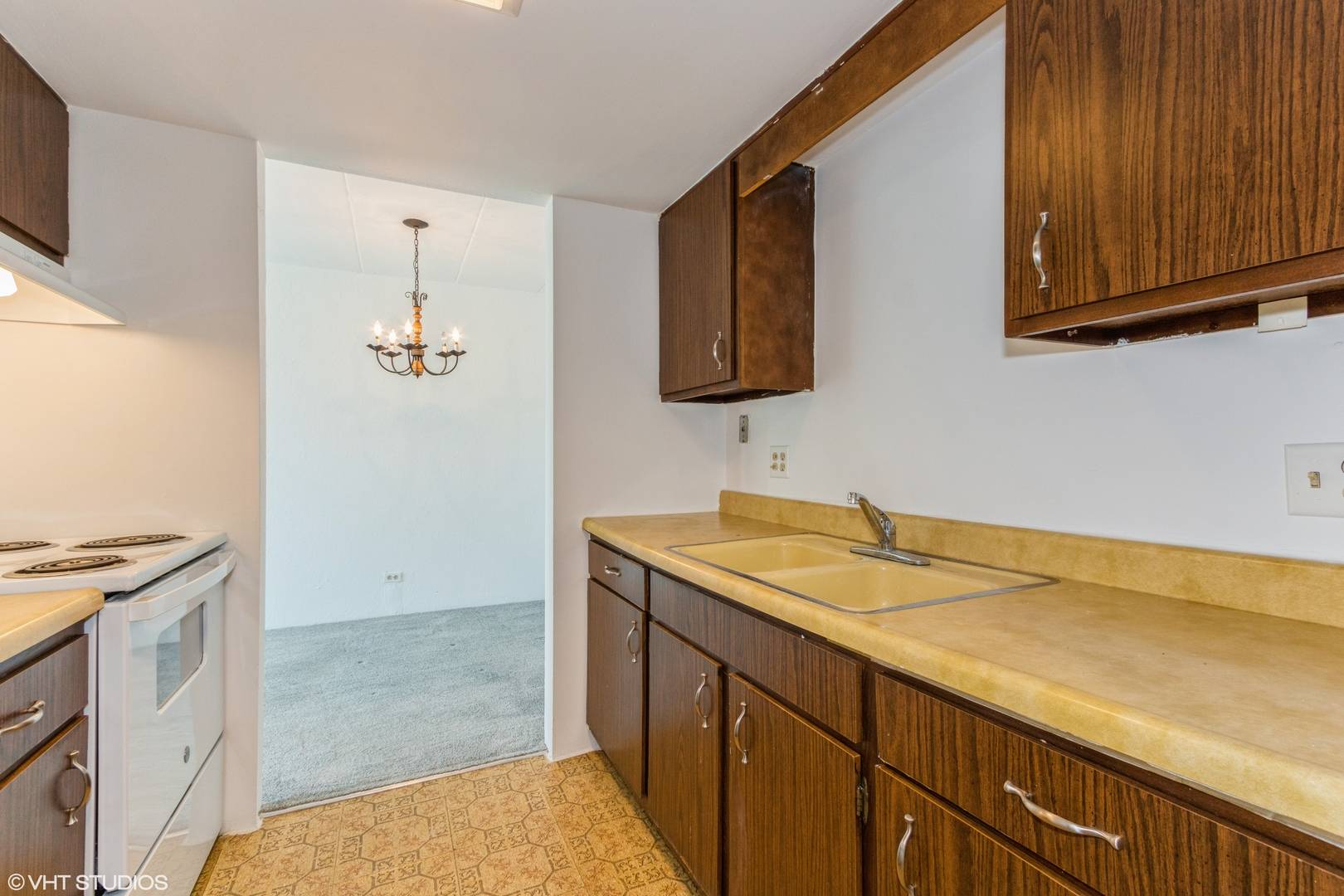 Palatine, IL 60067,1 Renaissance PL #404