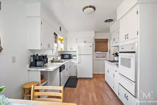 Crest Hill, IL 60403,1822 N Center ST