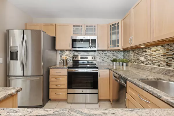 Chicago, IL 60640,5415 N Sheridan RD #2302