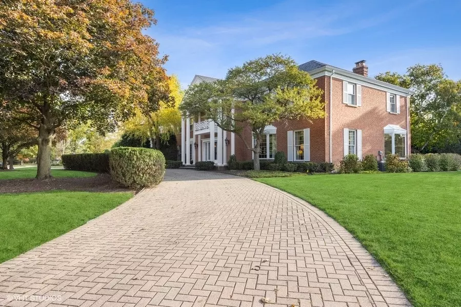 119 Indian Trail RD, Oak Brook, IL 60523