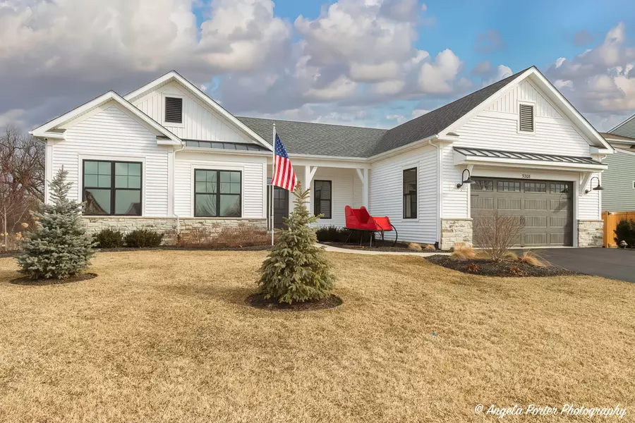 3208 Christopher LN, Johnsburg, IL 60051
