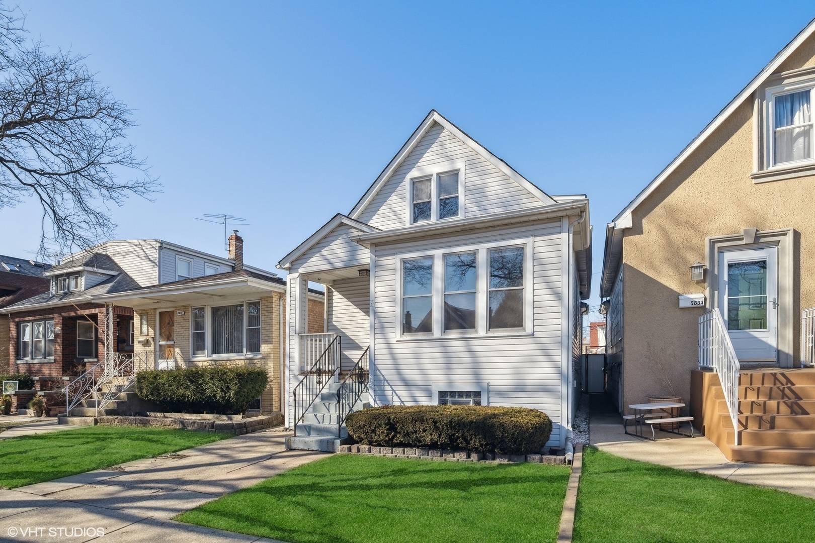 5836 W LELAND AVE, Chicago, IL 60630