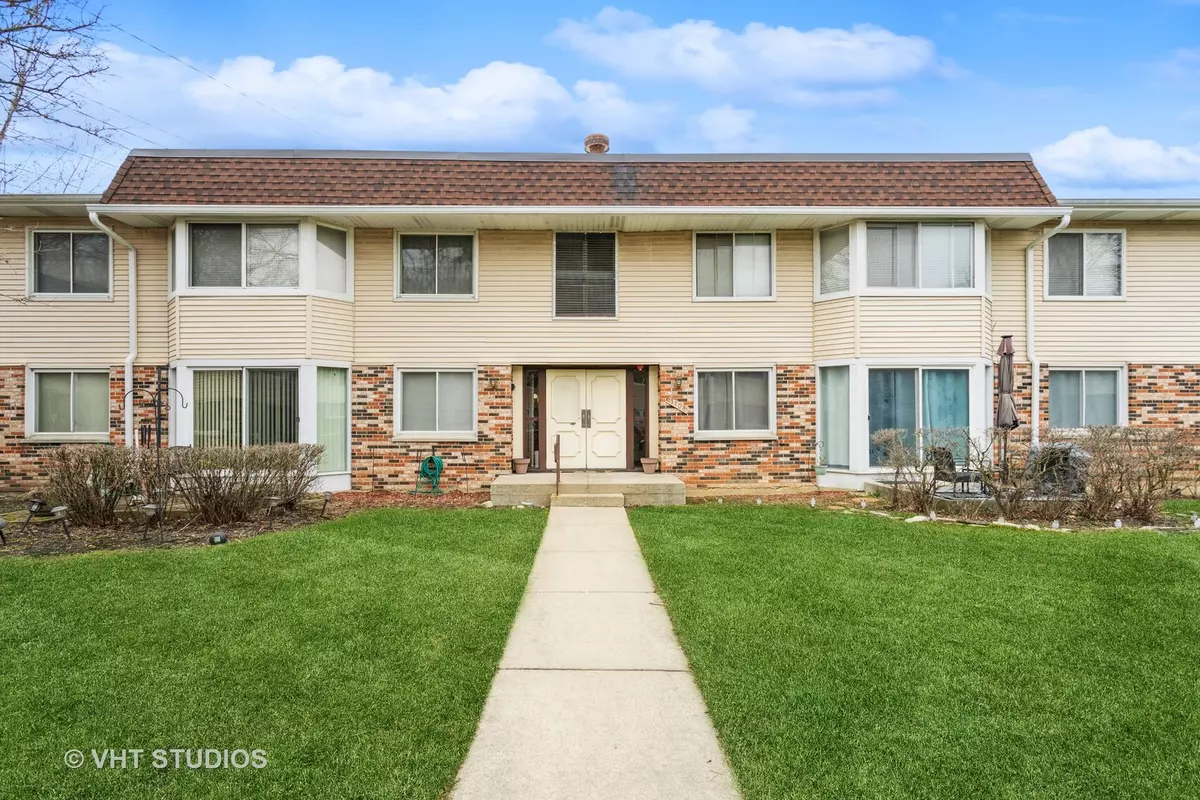 Woodridge, IL 60517,3104 Roberts DR #3