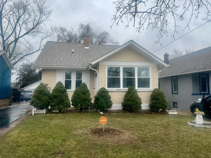 947 4th AVE, Aurora, IL 60505