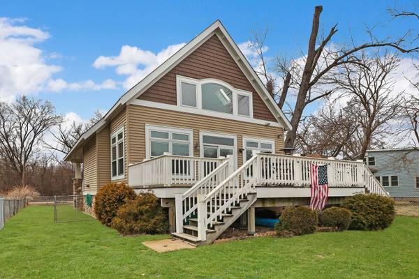 42497 N Forest LN, Antioch, IL 60002