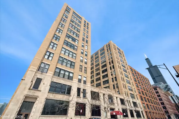 728 W Jackson BLVD #825, Chicago, IL 60661