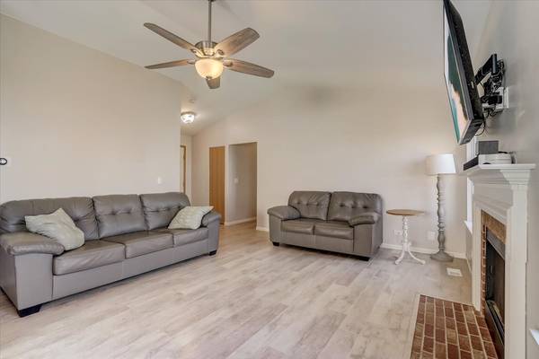 Antioch, IL 60002,708 Summerlyn DR