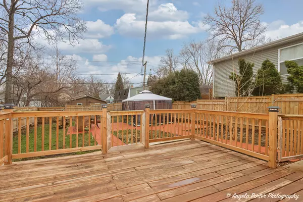 Round Lake Park, IL 60073,421 Bellevue DR