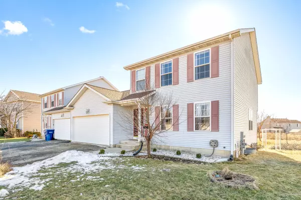 Dekalb, IL 60115,1526 Moluf ST