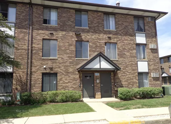 239 Gregory ST #8, Aurora, IL 60504