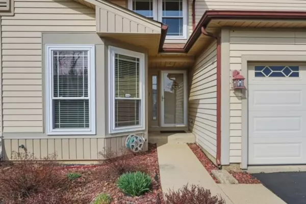 Schaumburg, IL 60194,1016 Southbridge LN