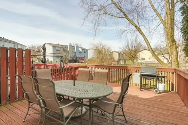 Schaumburg, IL 60194,1016 Southbridge LN
