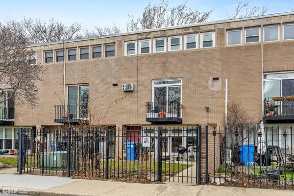 Chicago, IL 60637,1373 E 55th PL