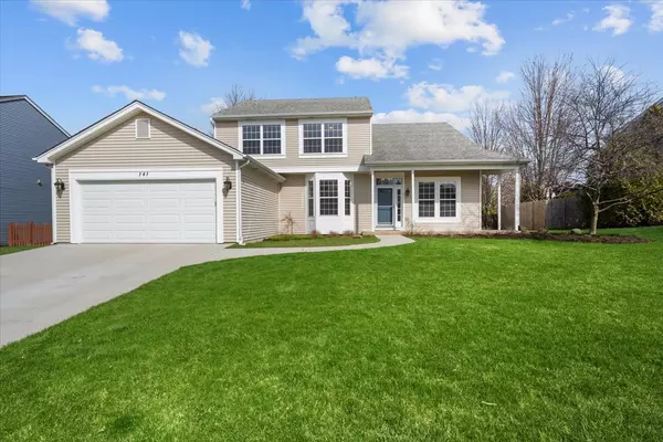 141 EDGEWATER LN, Sugar Grove, IL 60554