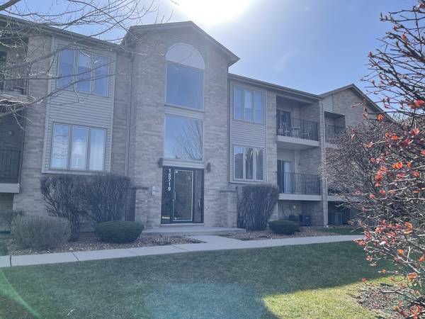 15719 S Ravinia AVE #2W, Orland Park, IL 60462