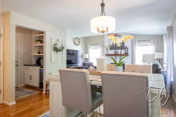 Round Lake Beach, IL 60073,2597 N Cherry Cove LN